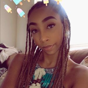 Meet your Posher, Daisha